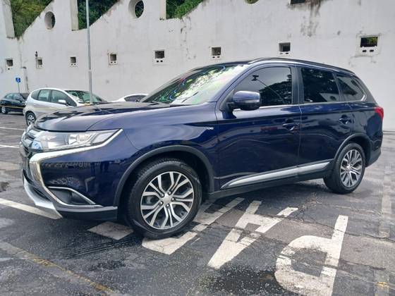 MITSUBISHI OUTLANDER 3.0 GT 4X4 V6 24V GASOLINA 4P AUTOMÁTICO